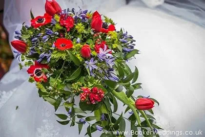 Bride shower bouquet in red and blue