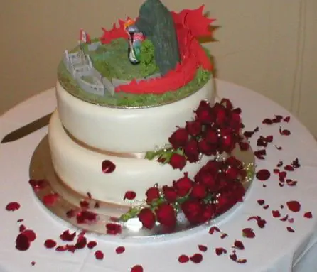 Red Rose Cake Arrangement