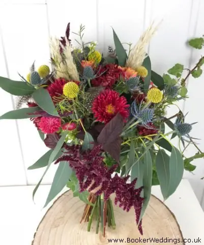 Wild Wedding Bouquet in Autumn Shades with Trails