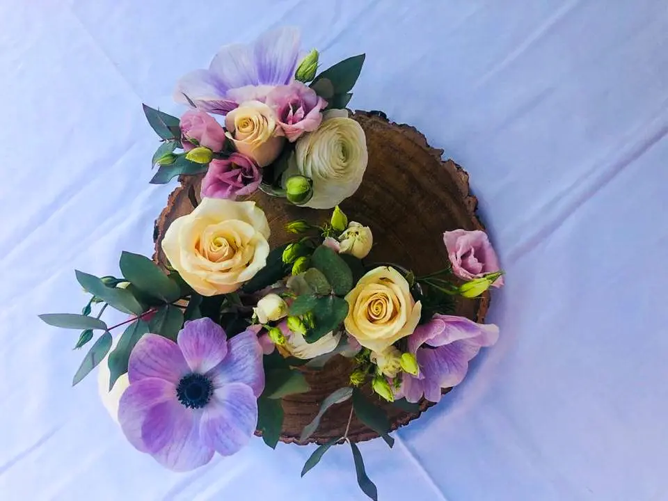 Anemone Rose and Lisianthus Wedding Table Flowers