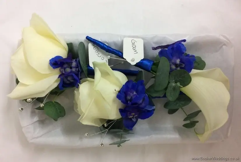 Box of Mothers and Grooms buttonholes