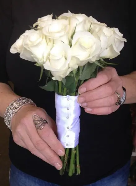 Akito Rose Bridesmaid Bouquet Wedding Bouquet Side