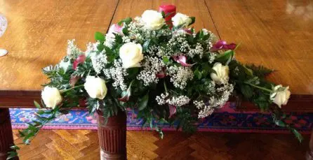 Cream Rose and Purple Calla Lily Top Table Arrangement
