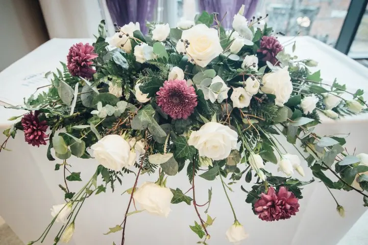 December Wedding Flowers Photos by Antonio Franco 01