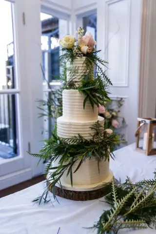 Hotel Tia Photoshoot with Flowers from Booker Weddings10