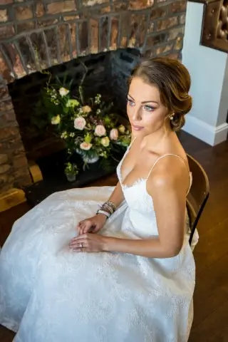 Hotel Tia Photoshoot with Flowers from Booker Weddings21