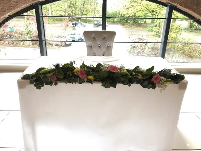 Spring Wedding Flowers at Allerton Manor9