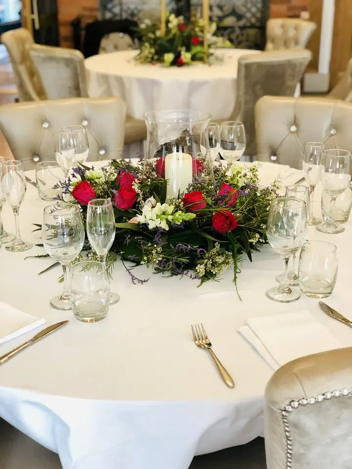 Spring Wedding Flowers at Allerton Manor2